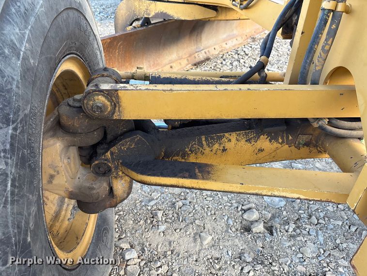 image for item IE9230 2007 Caterpillar 140H VHP Plus motor grader