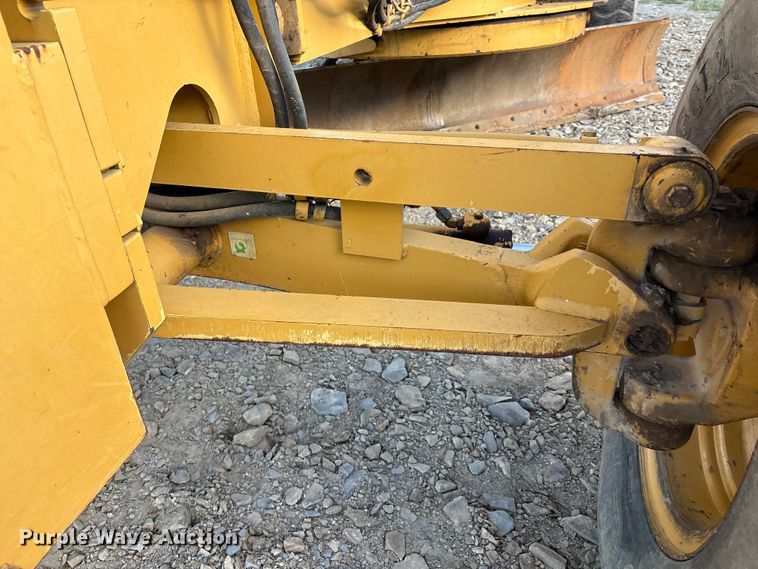 image for item IE9230 2007 Caterpillar 140H VHP Plus motor grader