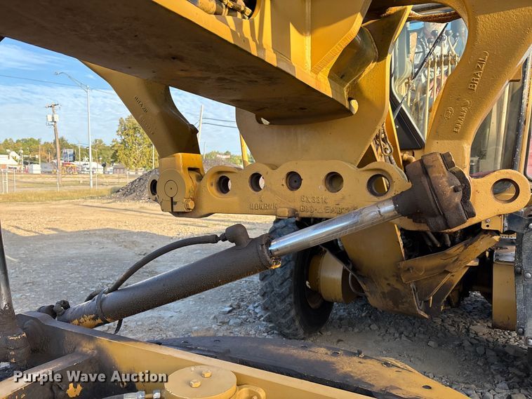 image for item IE9230 2007 Caterpillar 140H VHP Plus motor grader