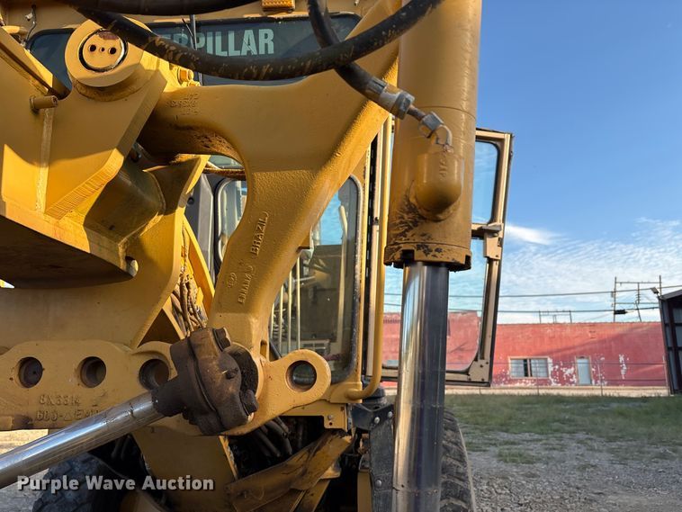 image for item IE9230 2007 Caterpillar 140H VHP Plus motor grader