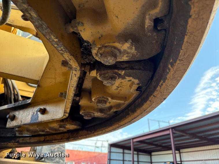 image for item IE9230 2007 Caterpillar 140H VHP Plus motor grader