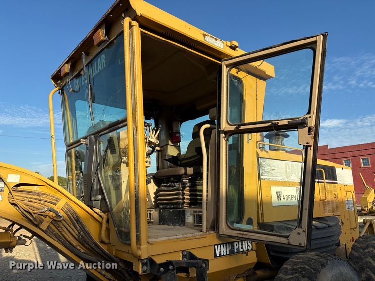 image for item IE9230 2007 Caterpillar 140H VHP Plus motor grader