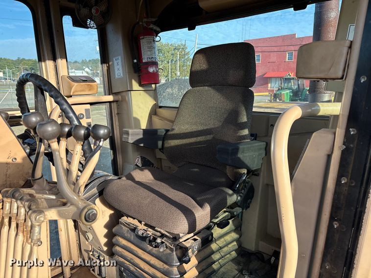 image for item IE9230 2007 Caterpillar 140H VHP Plus motor grader