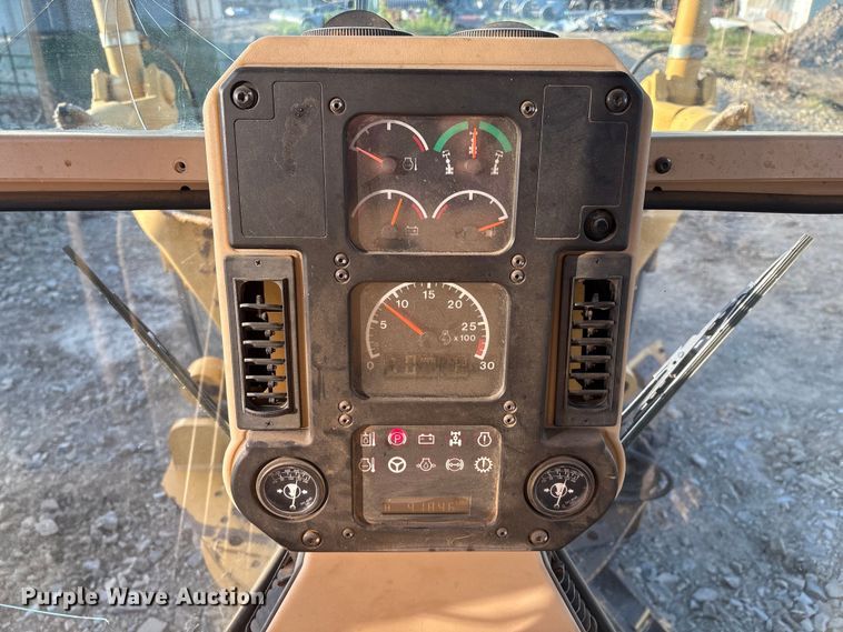 image for item IE9230 2007 Caterpillar 140H VHP Plus motor grader