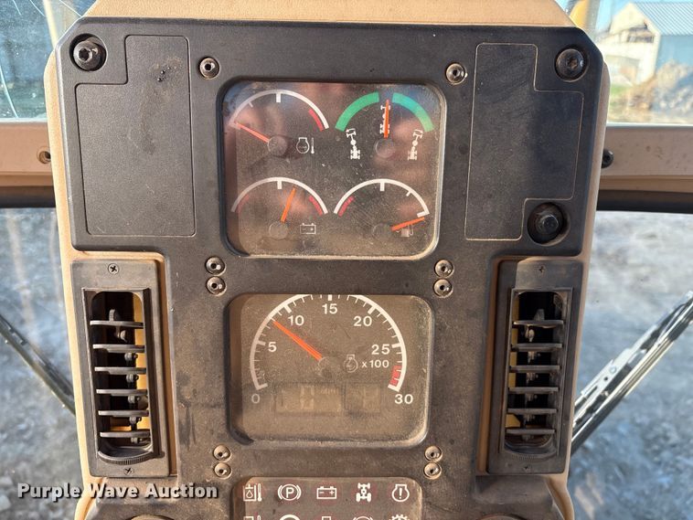 image for item IE9230 2007 Caterpillar 140H VHP Plus motor grader