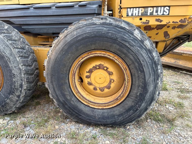 image for item IE9230 2007 Caterpillar 140H VHP Plus motor grader