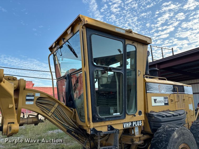 image for item IE9231 2007 Caterpillar 140H VHP Plus motor grader