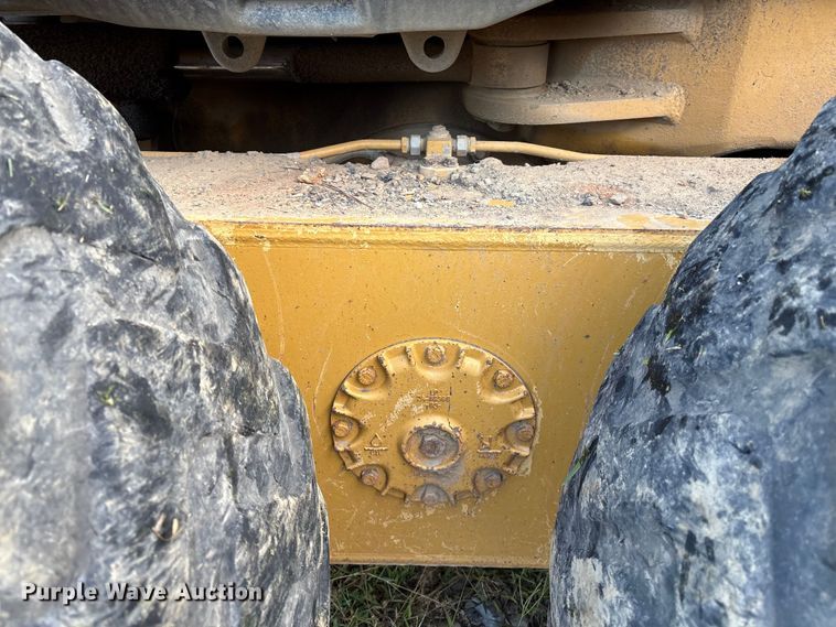 image for item IE9231 2007 Caterpillar 140H VHP Plus motor grader