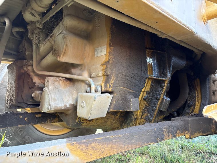 image for item IE9231 2007 Caterpillar 140H VHP Plus motor grader