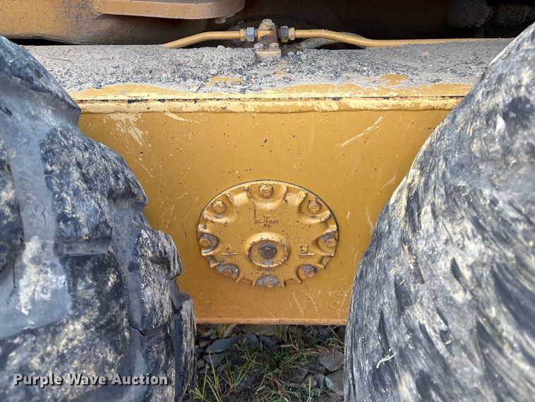 image for item IE9231 2007 Caterpillar 140H VHP Plus motor grader