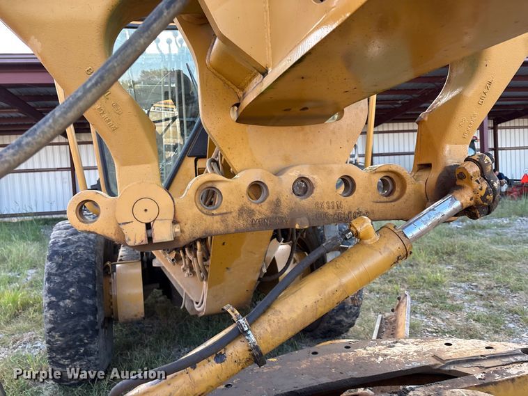 image for item IE9231 2007 Caterpillar 140H VHP Plus motor grader