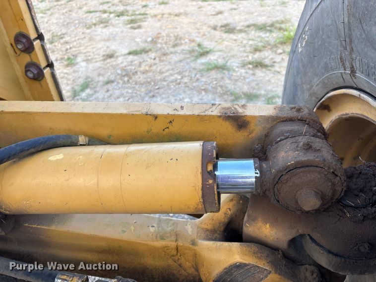 image for item IE9231 2007 Caterpillar 140H VHP Plus motor grader