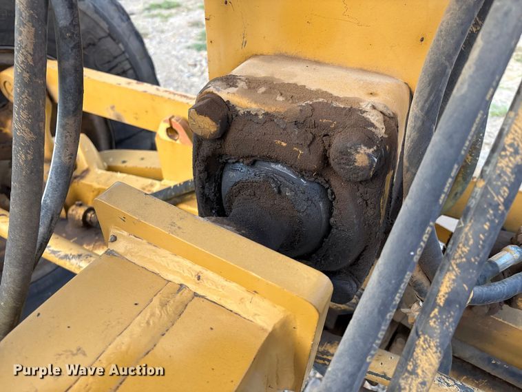 image for item IE9231 2007 Caterpillar 140H VHP Plus motor grader