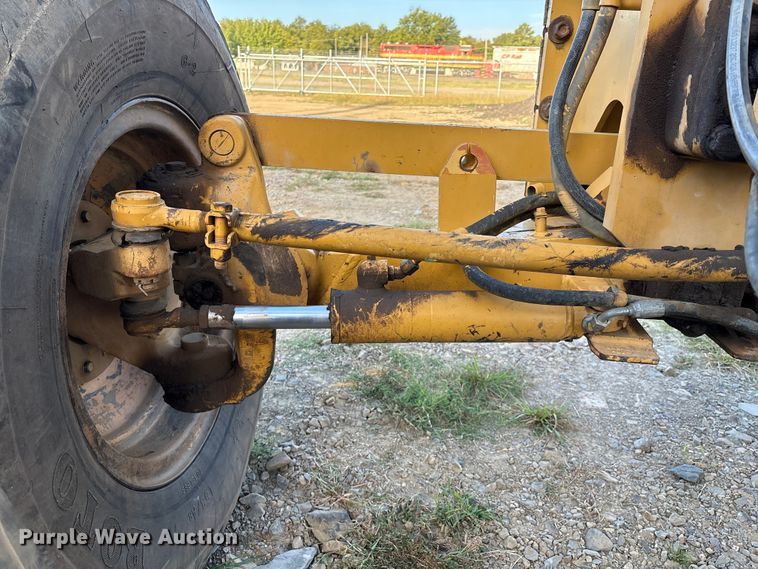 image for item IE9231 2007 Caterpillar 140H VHP Plus motor grader