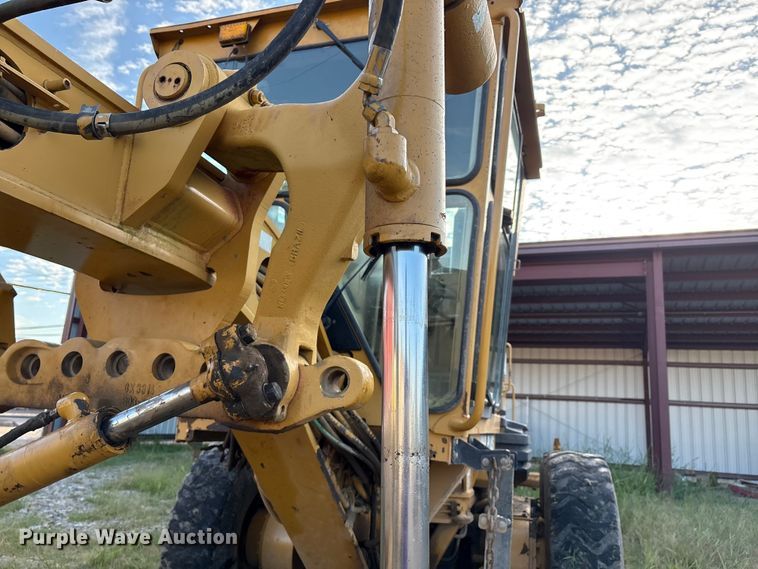 image for item IE9231 2007 Caterpillar 140H VHP Plus motor grader