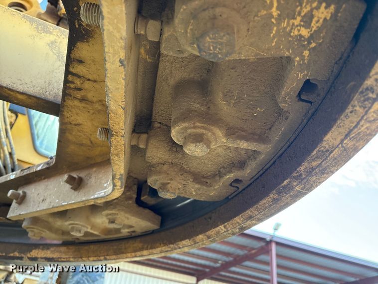 image for item IE9231 2007 Caterpillar 140H VHP Plus motor grader