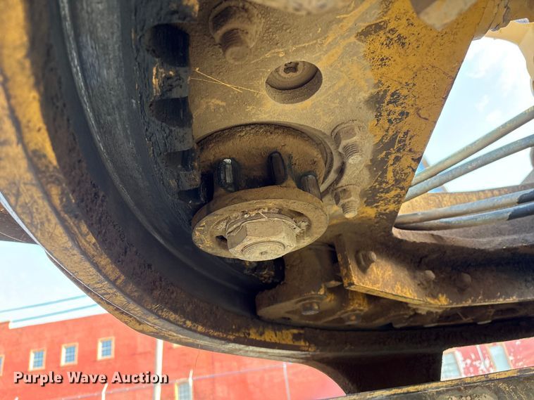 image for item IE9231 2007 Caterpillar 140H VHP Plus motor grader