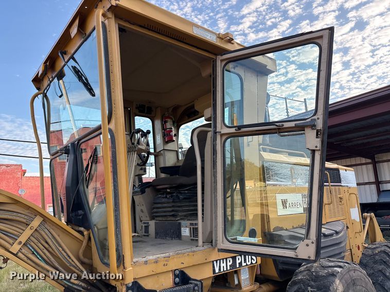 image for item IE9231 2007 Caterpillar 140H VHP Plus motor grader