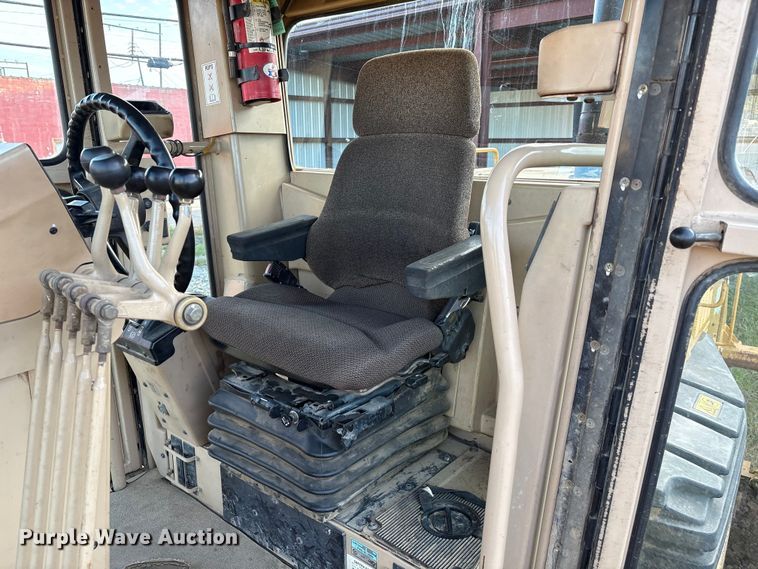 image for item IE9231 2007 Caterpillar 140H VHP Plus motor grader