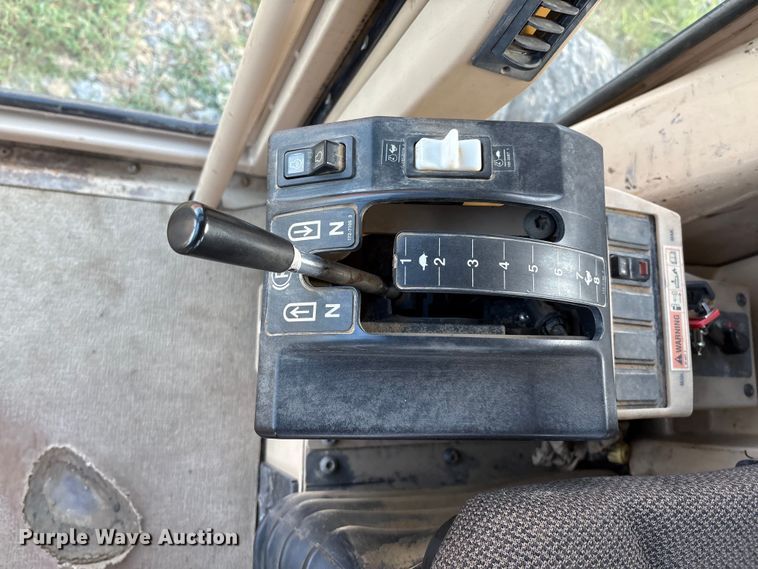 image for item IE9231 2007 Caterpillar 140H VHP Plus motor grader