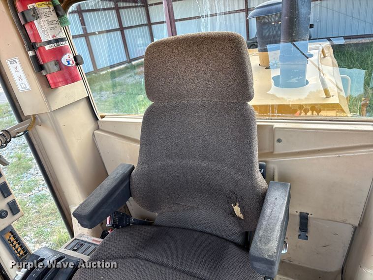 image for item IE9231 2007 Caterpillar 140H VHP Plus motor grader