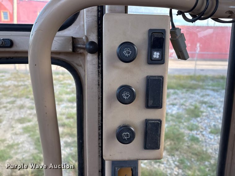 image for item IE9231 2007 Caterpillar 140H VHP Plus motor grader