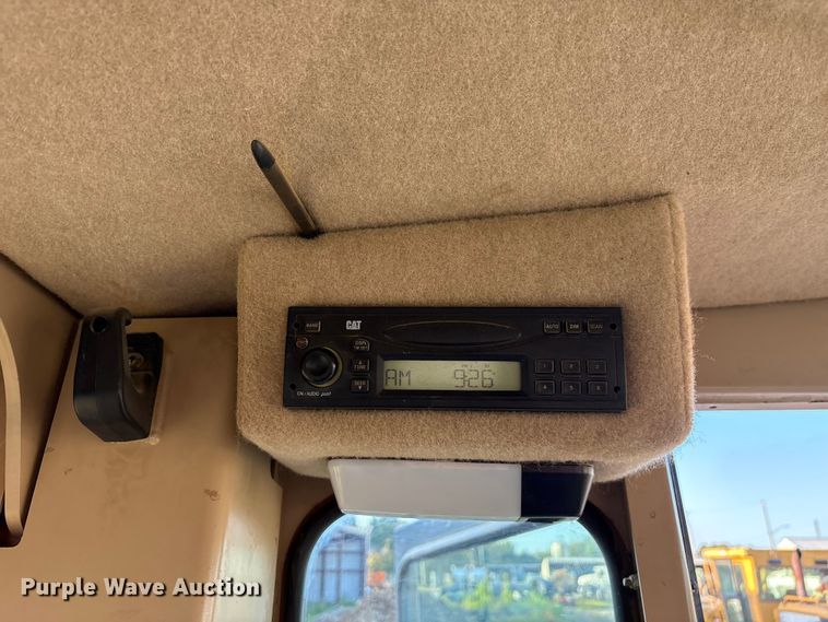 image for item IE9231 2007 Caterpillar 140H VHP Plus motor grader