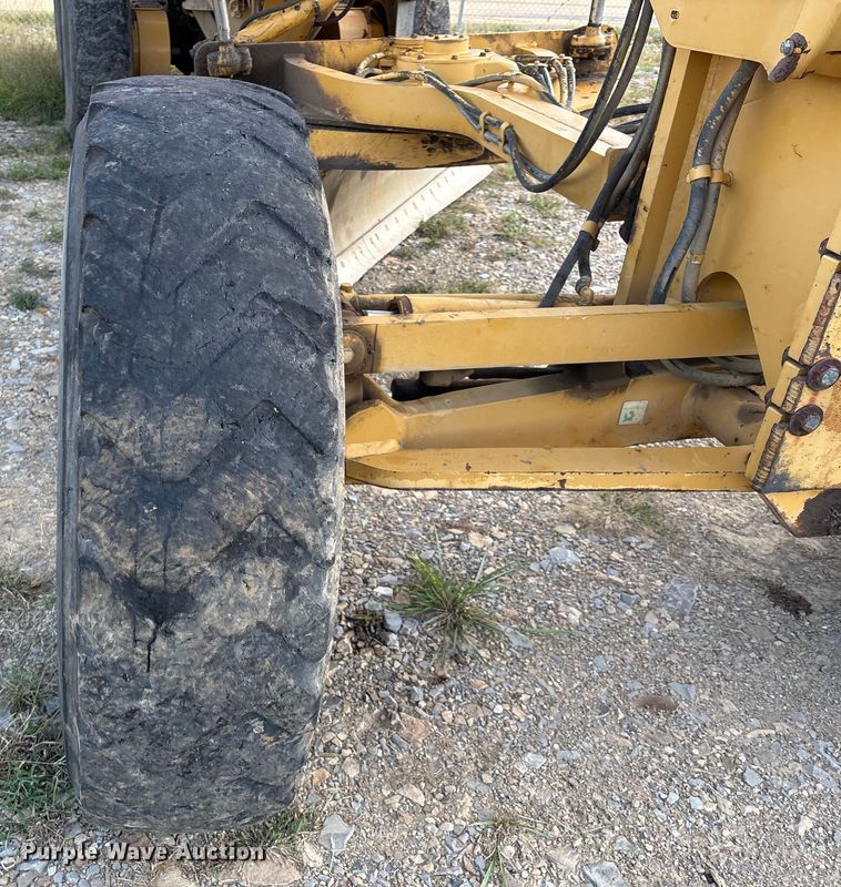 image for item IE9231 2007 Caterpillar 140H VHP Plus motor grader