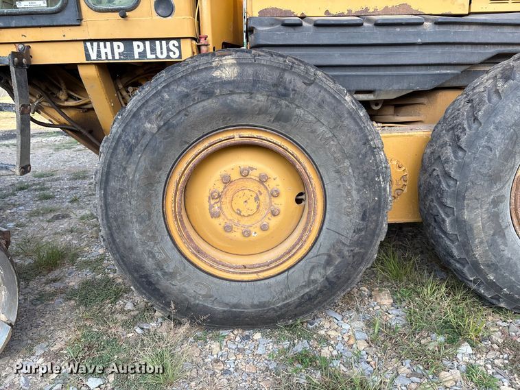 image for item IE9231 2007 Caterpillar 140H VHP Plus motor grader