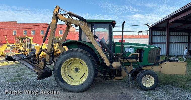 image for item IE9232 John Deere 6615 tractor