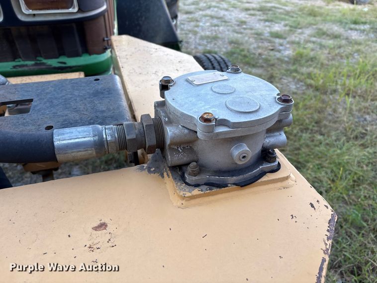 image for item IE9232 John Deere 6615 tractor