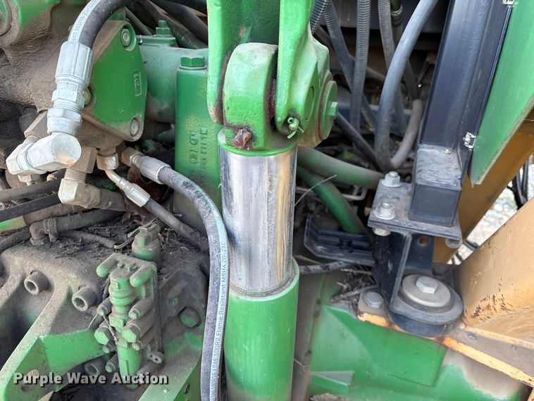 image for item IE9232 John Deere 6615 tractor