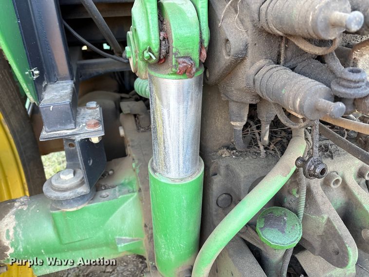 image for item IE9232 John Deere 6615 tractor