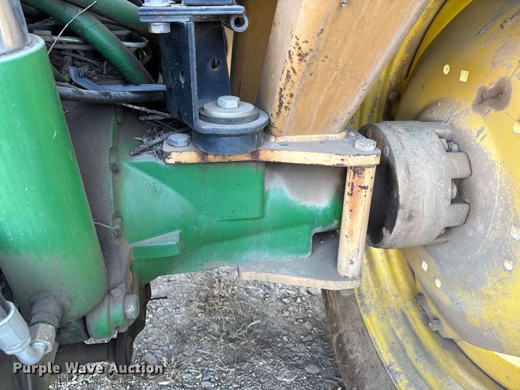 image for item IE9232 John Deere 6615 tractor