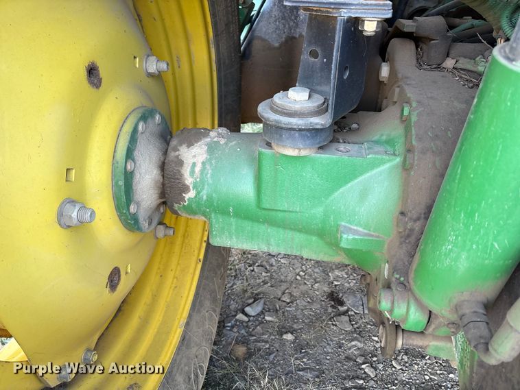 image for item IE9232 John Deere 6615 tractor