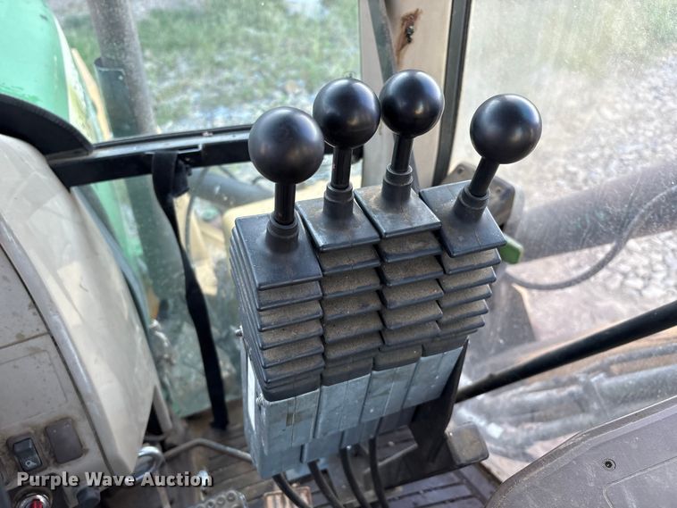 image for item IE9232 John Deere 6615 tractor