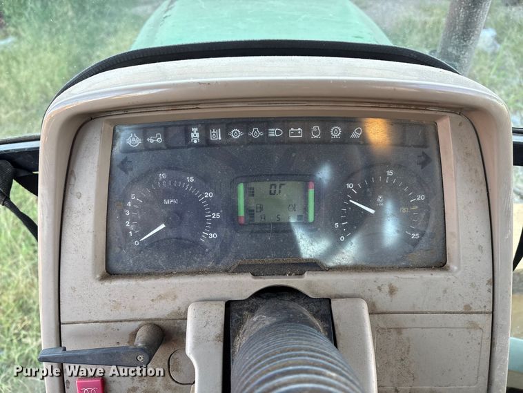 image for item IE9232 John Deere 6615 tractor