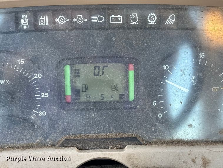 image for item IE9232 John Deere 6615 tractor