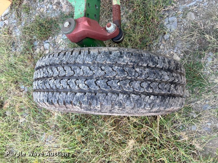 image for item IE9232 John Deere 6615 tractor