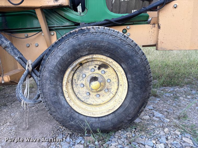 image for item IE9232 John Deere 6615 tractor