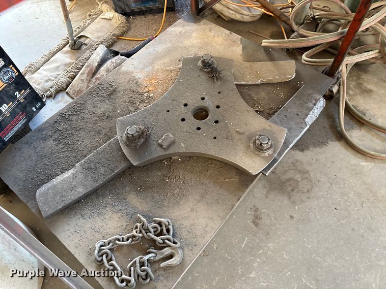 image for item IE9232 John Deere 6615 tractor