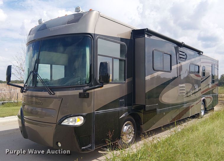 image for item DJ7827 2007 Gulf Stream 8390 Crescendo RV