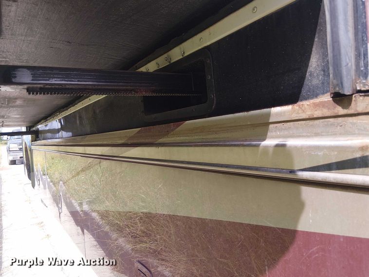 image for item DJ7827 2007 Gulf Stream 8390 Crescendo RV