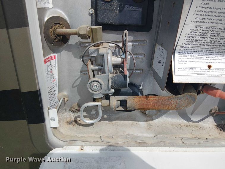 image for item DJ7827 2007 Gulf Stream 8390 Crescendo RV