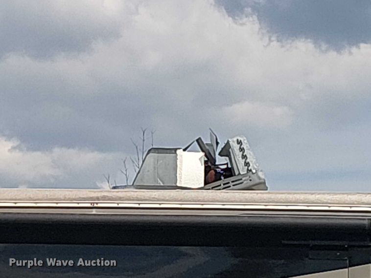 image for item DJ7827 2007 Gulf Stream 8390 Crescendo RV