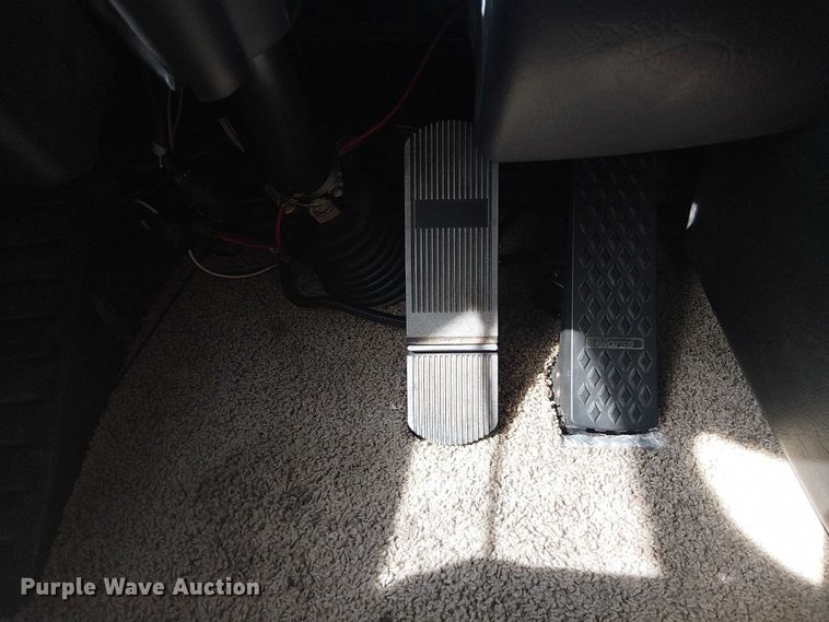 image for item DJ7827 2007 Gulf Stream 8390 Crescendo RV