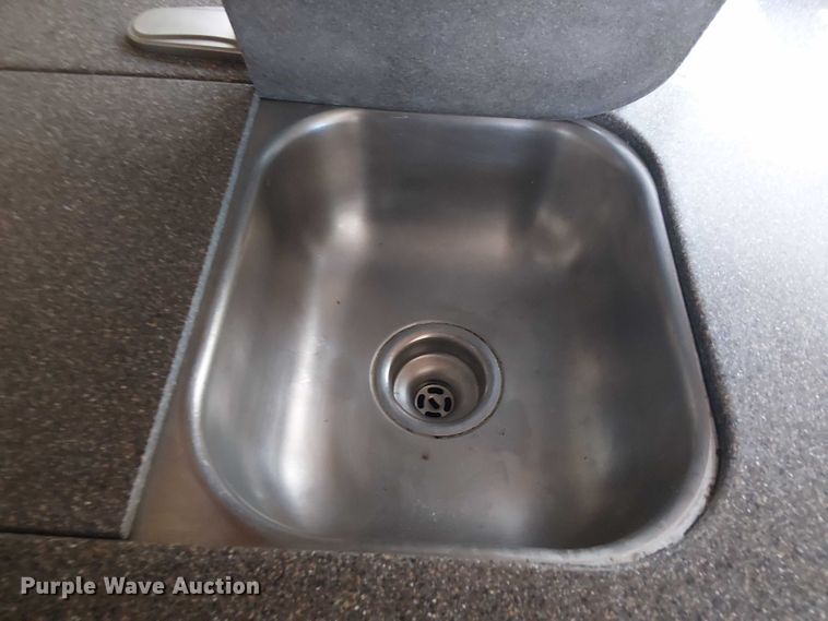 image for item DJ7827 2007 Gulf Stream 8390 Crescendo RV