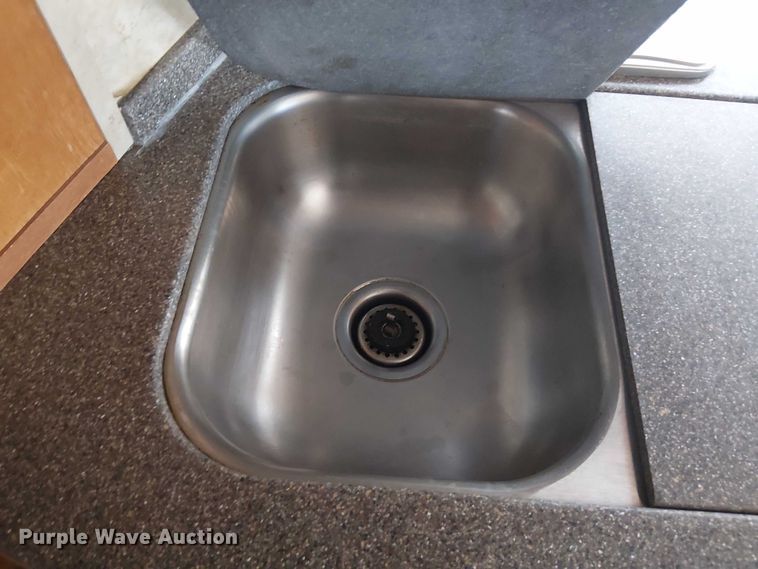 image for item DJ7827 2007 Gulf Stream 8390 Crescendo RV