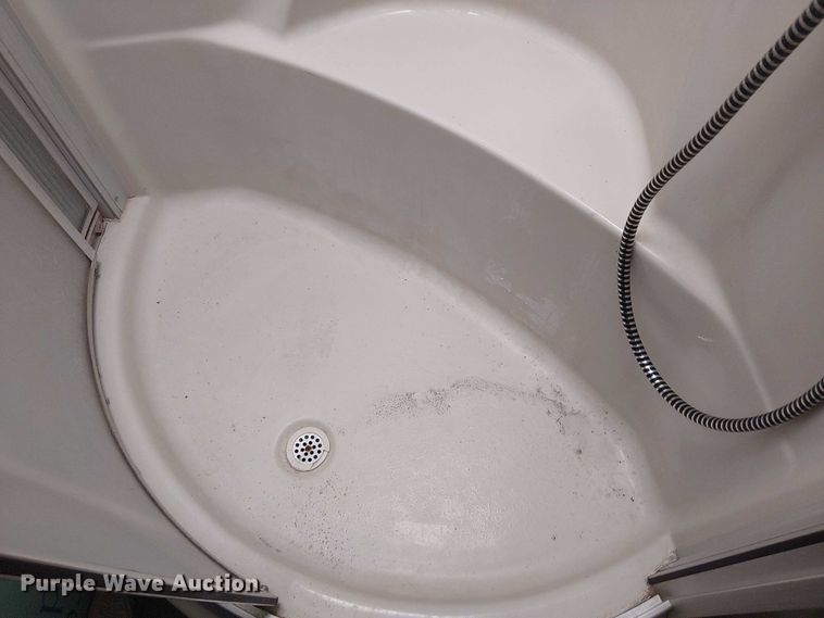 image for item DJ7827 2007 Gulf Stream 8390 Crescendo RV