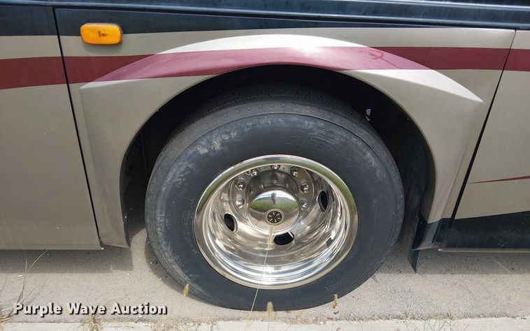 image for item DJ7827 2007 Gulf Stream 8390 Crescendo RV